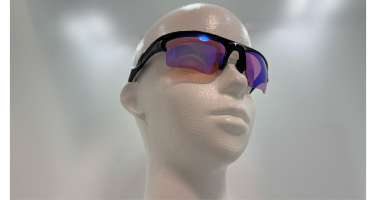 OAKLEYのHalf jacket 2.0XLを斜めしたかた見た写真