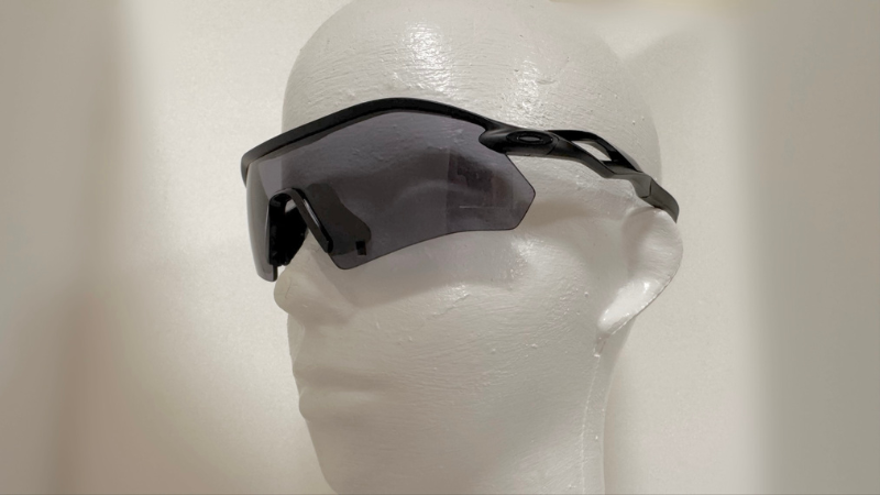 OAKLEYのRadar Plateの全体を写した写真