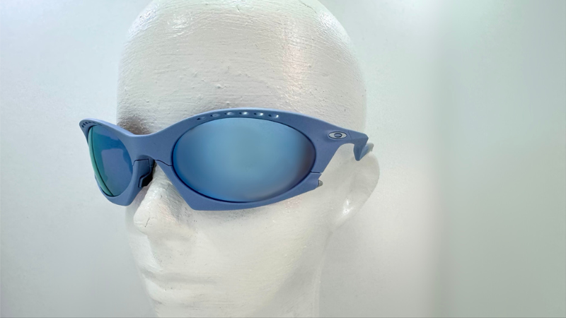 OAKLEY Plantarisの正面画像