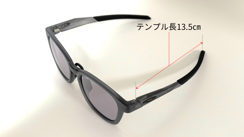 OAKLEY Shackleのテンプルの長さを表した画像
