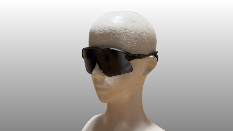 OAKLEYのStunt Devilを正面から見た写真