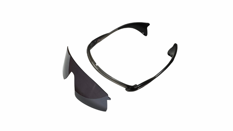 OAKLEYのStunt Devilのレンズを外した写真