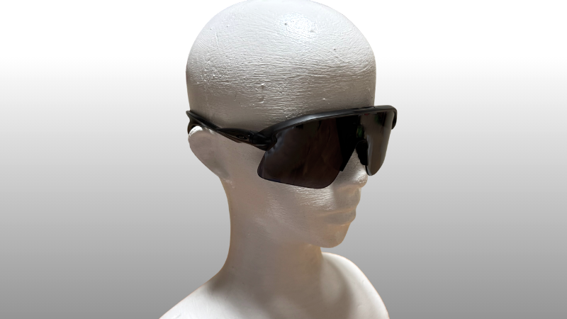 OAKLEYのStunt Devilを正面上から見た写真
