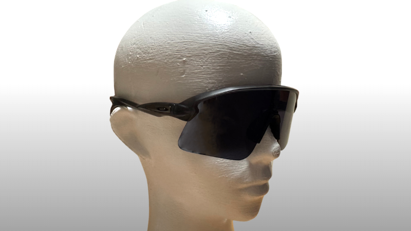 OAKLEYのStunt Devilを左正面から見た写真