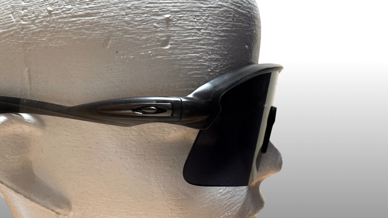 OAKLEYのStunt Devilのアイコン部分の写真