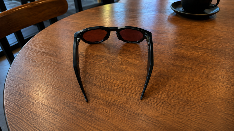 OAKLEYメタハウストンを上から見たイメージ